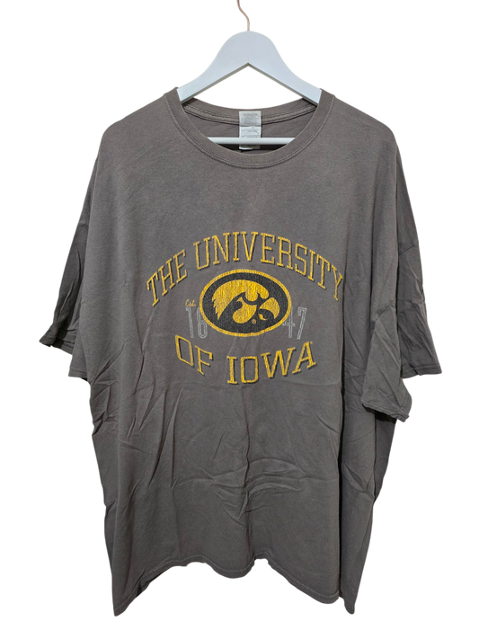 Gildan T-Shirt – The University of Iowa – Dunkelbraun | 3XL