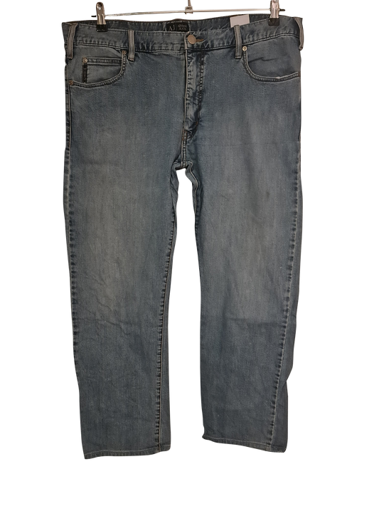 Late Y2K Armani Jeans Tapered Fit in Hellblau (Größe W38/L28)